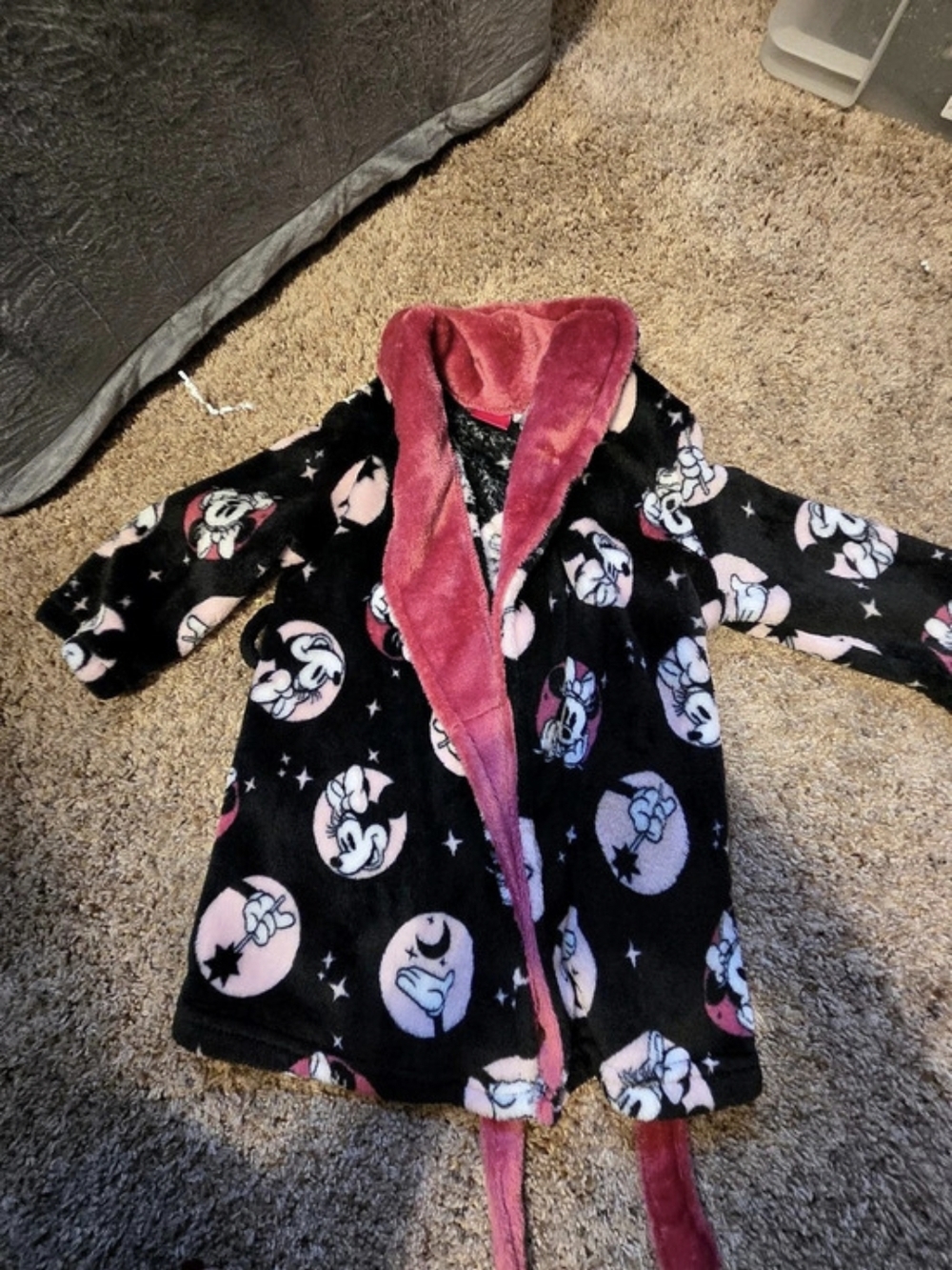 Disney Minnie Mouse Baby 12M Bath Robe Like New